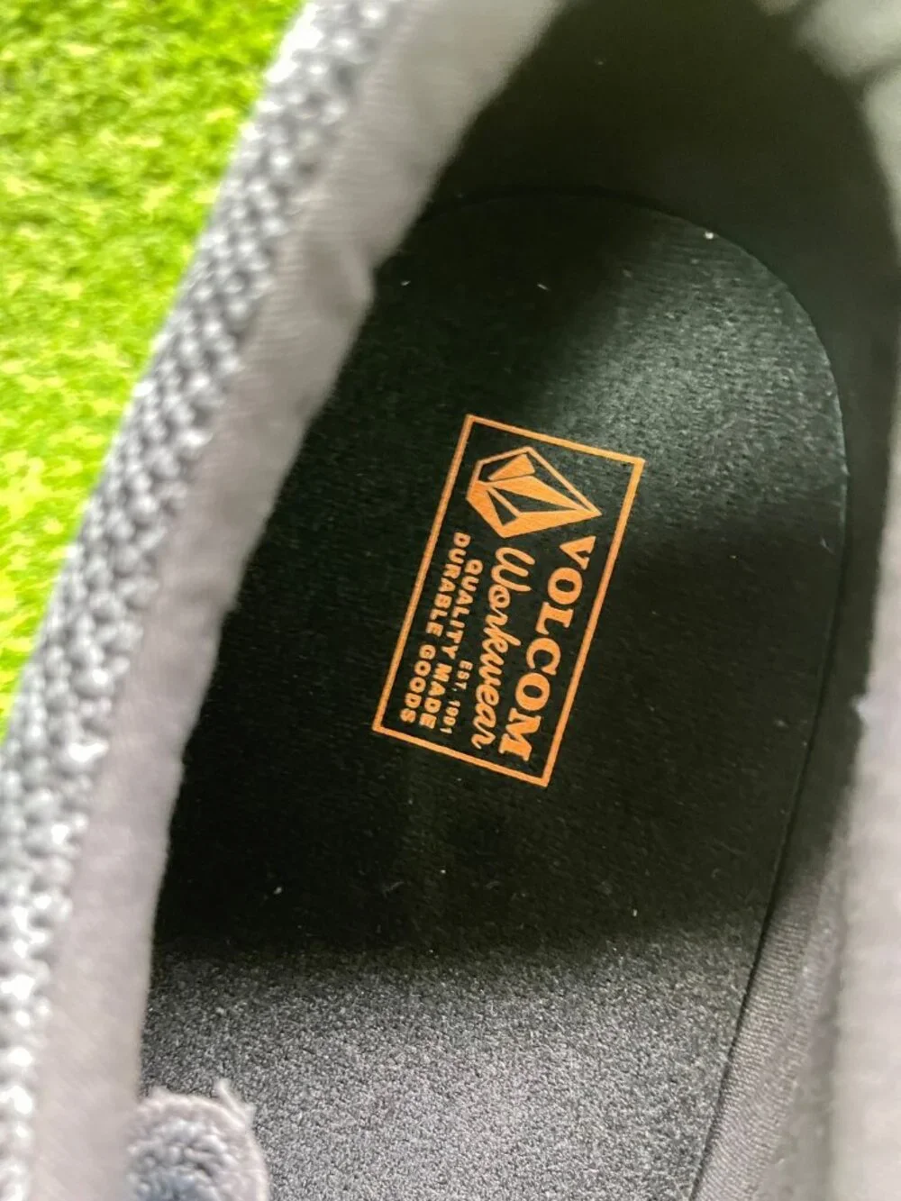 Volcom Chill Mens Size 12E Black Composite Toe Safety Working Slip-On Shoes